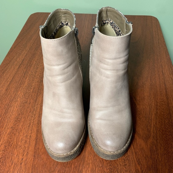 Chalada | Taupe Snakeskin Vegan Leather Block High Heel “Ella”Booties - 38 - Picture 7 of 10